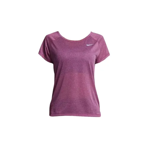 Nike T-Shirts Women's Bright Pink