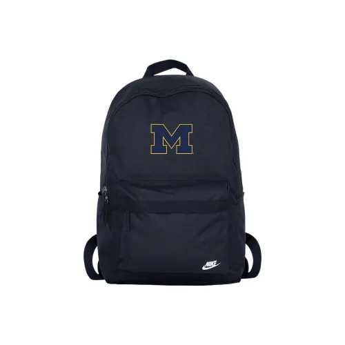 Nike Heritage Backpacks