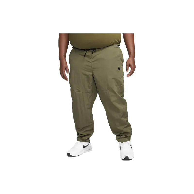 Nike Tech Essentials Commuter Pants-1