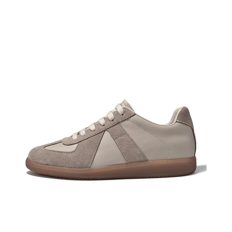 OSITA RED Skateboard Shoes Women's Low Top White/Light Brown-8