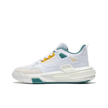XTEP Domination Anti Slip Wear Resistant Low Top Basketball Shoes Men's White Yellow Green
