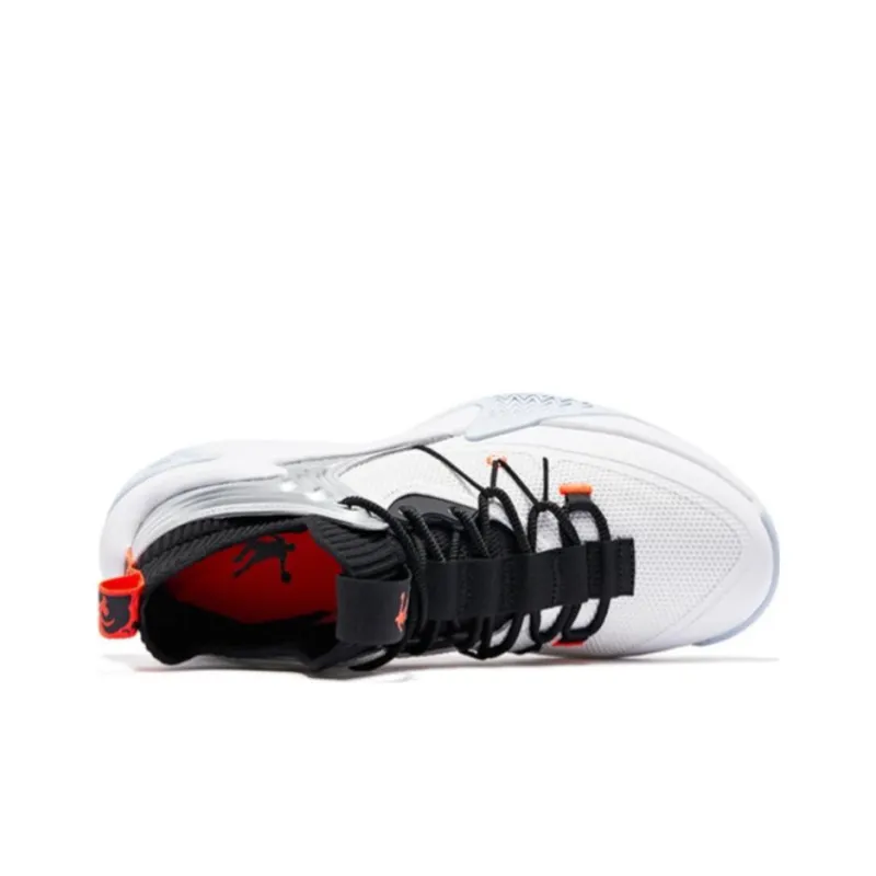 QIAODAN Broken Shadow 1.0 Cushioning Breathable Mid Top Basketball Shoes Men's Black White-3