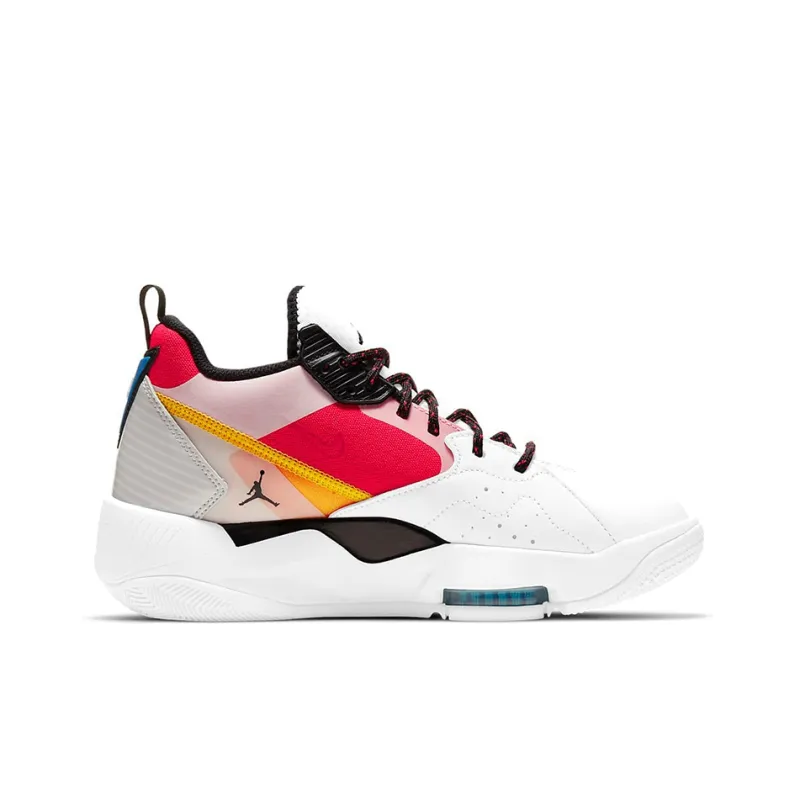 Jordan Zoom '92 White Siren Red University Gold Women's-1