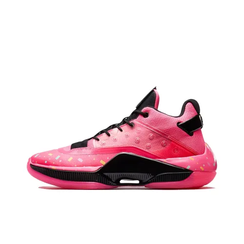 XTEP Levitation 4 Basketball Shoes Men Low-Top Pink/Black