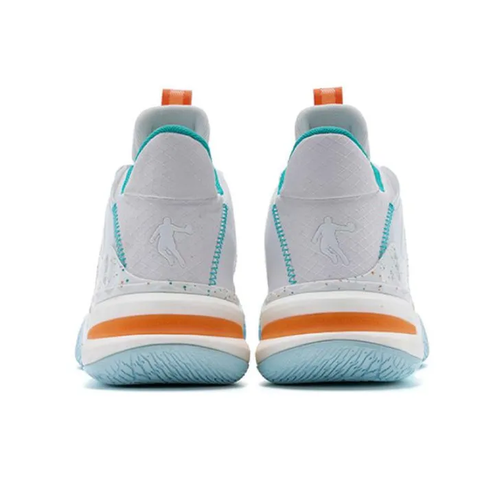 QIAODAN Wind Blade 2nd Generation Cushioning Wear Resistant Mid Top Basketball Shoes Men's White Green-5