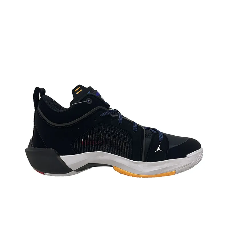 Jordan 37 Low Black-1