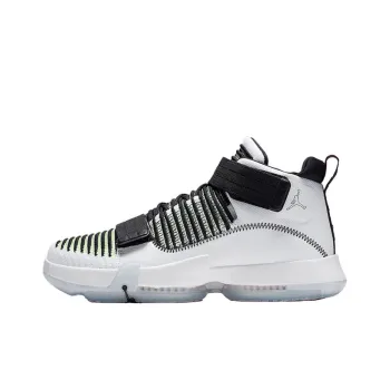JORDAN Supreme Elevation White Black