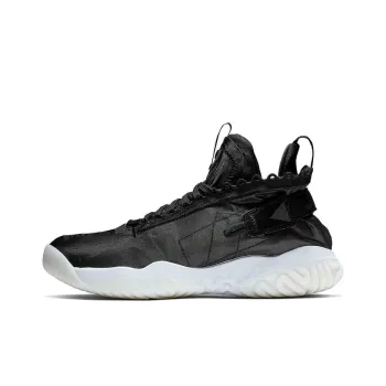 JORDAN Proto React Black White