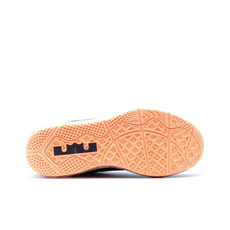 Nike LeBron 11 Low Magnet Grey-4
