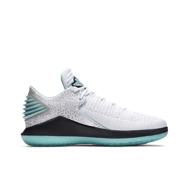 Jordan Xxxii Low Guo Ailun Pe-1