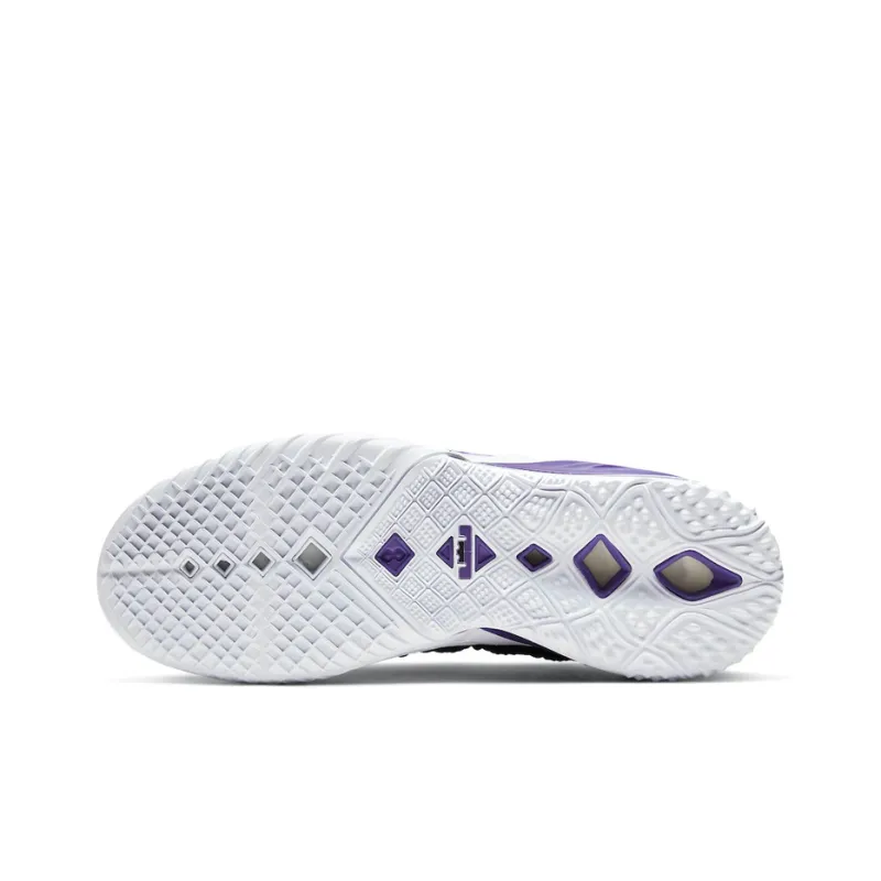 Nike LeBron 18 'Lakers'-5