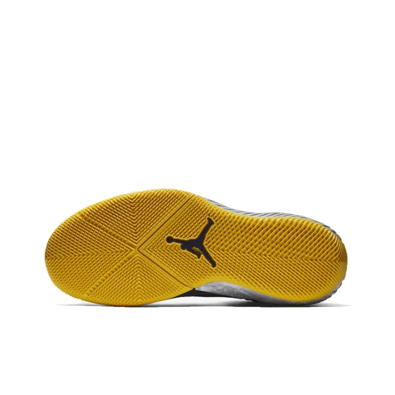 JORDAN Why Not Zer0.1 Michigan-5