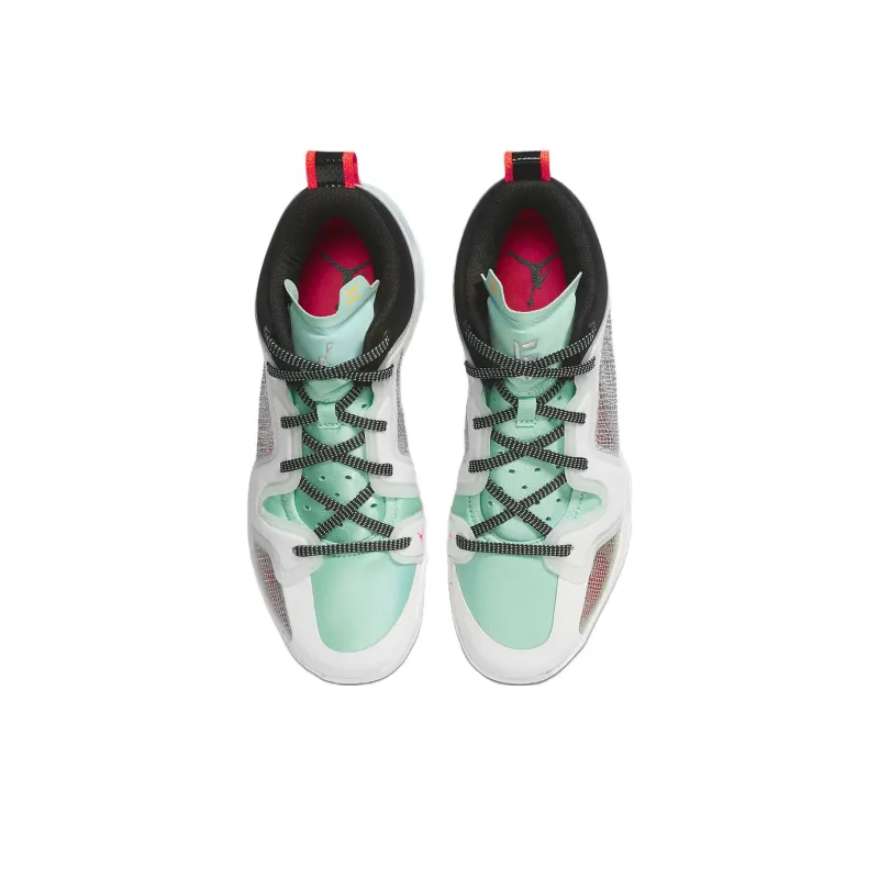 JORDAN Air JORDAN 37 Basketball Shoes Unisex Low Top White/Green-3