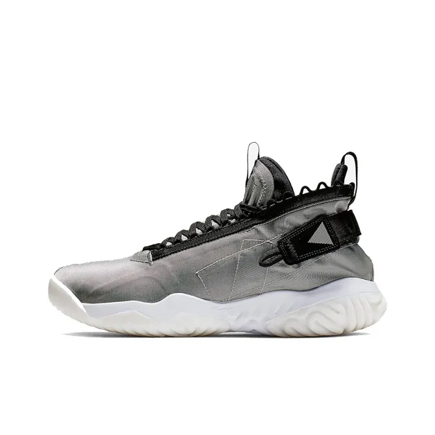 JORDAN Proto React Metallic Silver-0