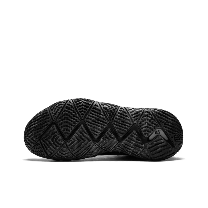 Nike Kyrie 4 'Blackout'-3
