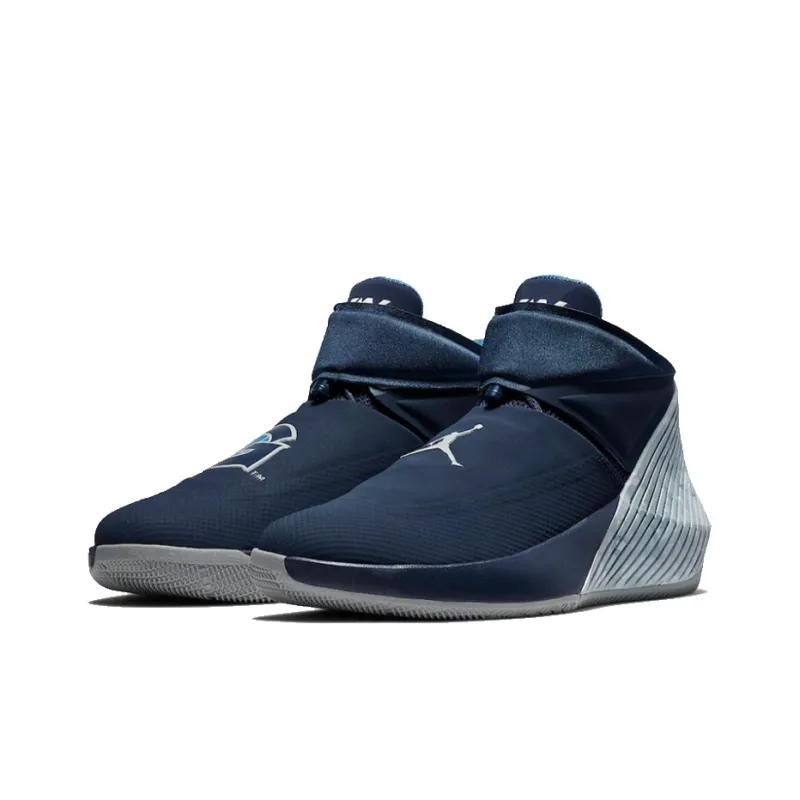 krossovki nike air jordan pro strong blackwhitered