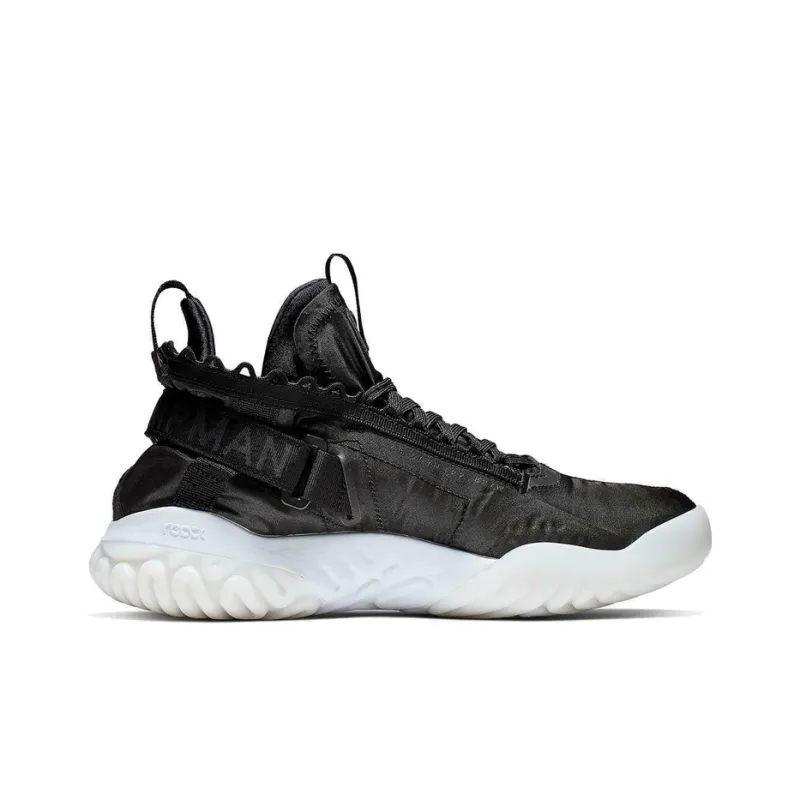 JORDAN Proto React Black White-1