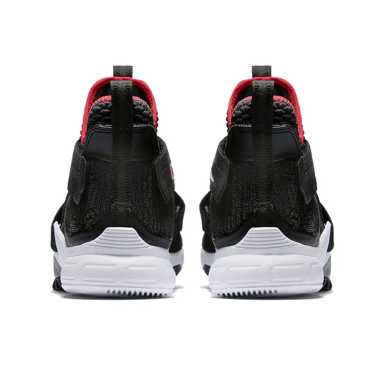 Nike LeBron Zoom Soldier 12 Bred-4