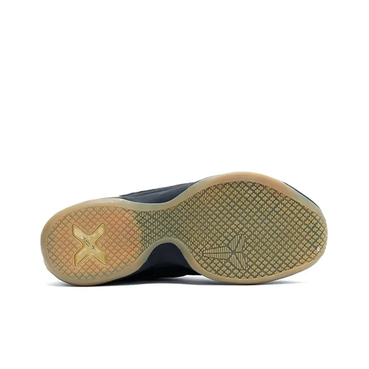 Nike Kobe 10 Mid Ext Black Metallic Gold-3
