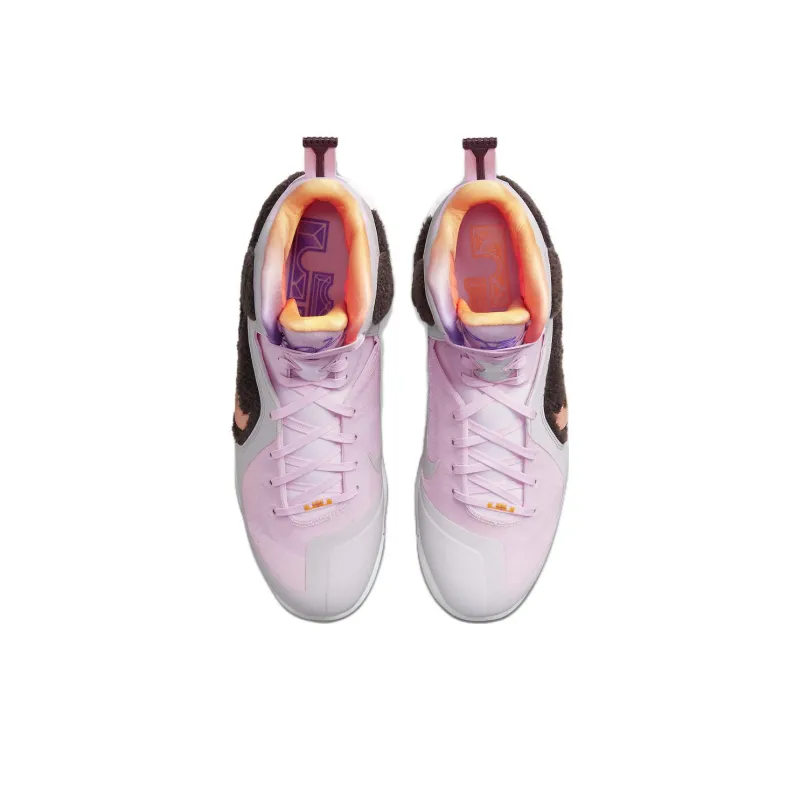 Nike LeBron 9 King Of La 2022-3