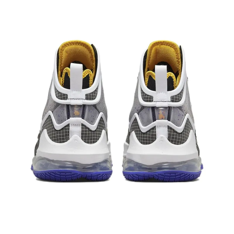 Nike LeBron 19 'Graduate'-4