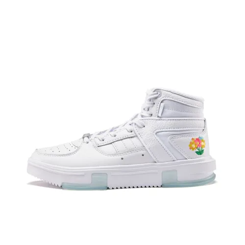 XTEP Jeremy Lin Basketball Shoes Women's High-Top White