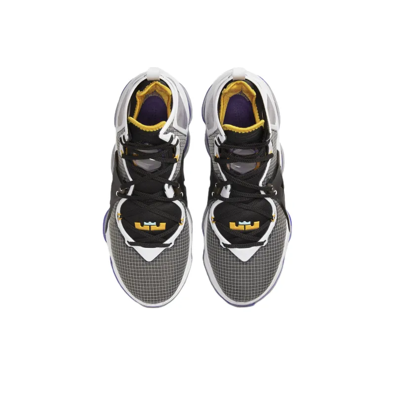 Nike LeBron 19 'Graduate'-3