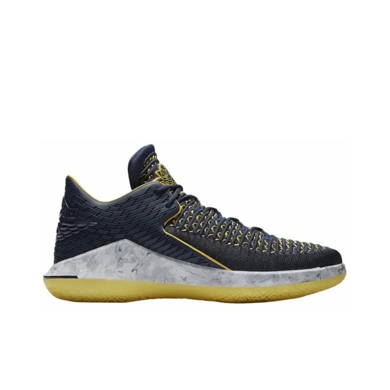 Jordan Xxxii Low Michigan-1