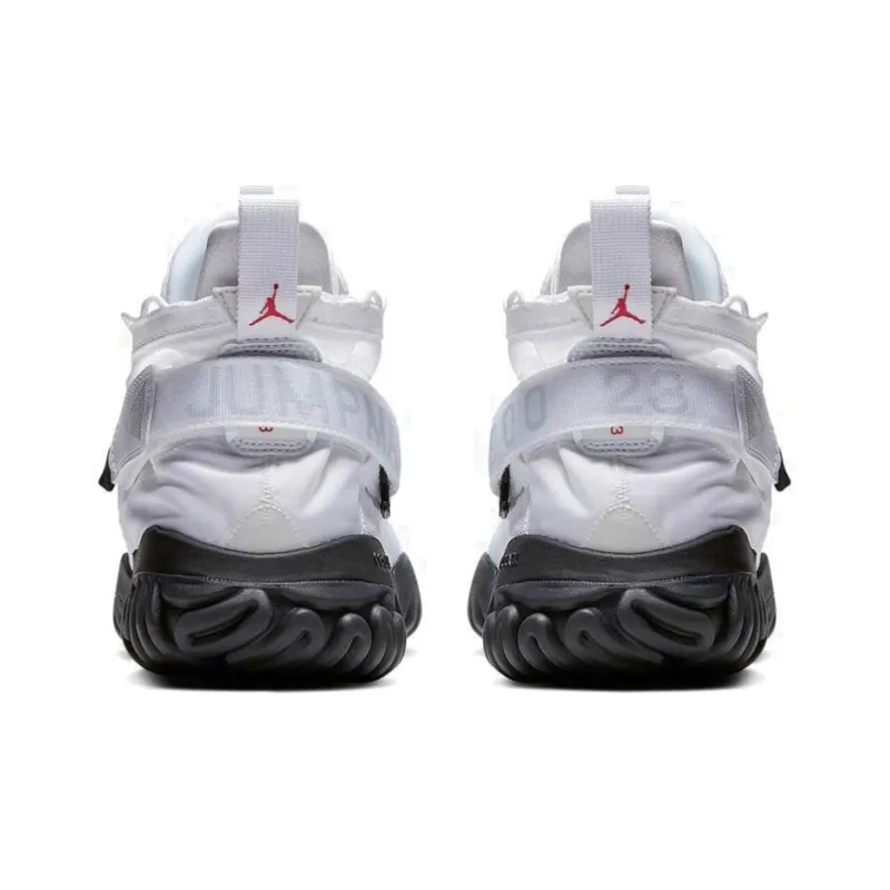 JORDAN Proto React White Black-3