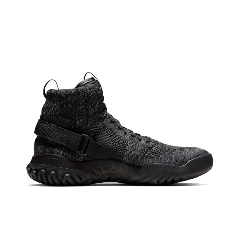 JORDAN Apex React 'Triple Black'-1