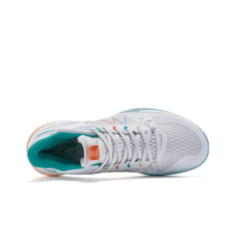 QIAODAN Wind Blade 2nd Generation Cushioning Wear Resistant Mid Top Basketball Shoes Men's White Green-3