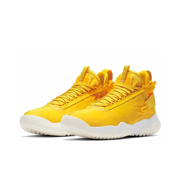 JORDAN Proto React University Gold White-2