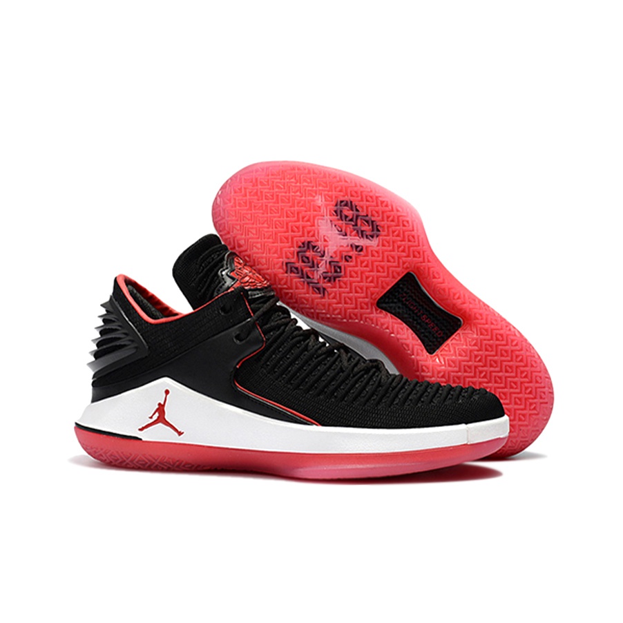 Air Jordan 32 Basketball Shoes Men Low Top Black Red POIZON