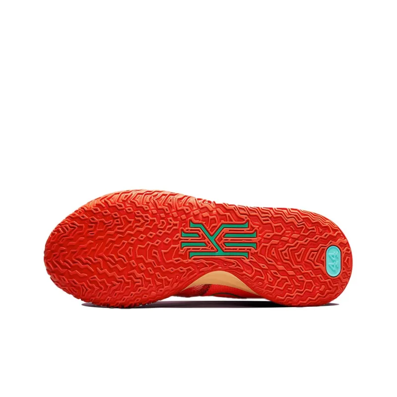 Nike Sneaker Room X Kyrie 7 'Mom'-5