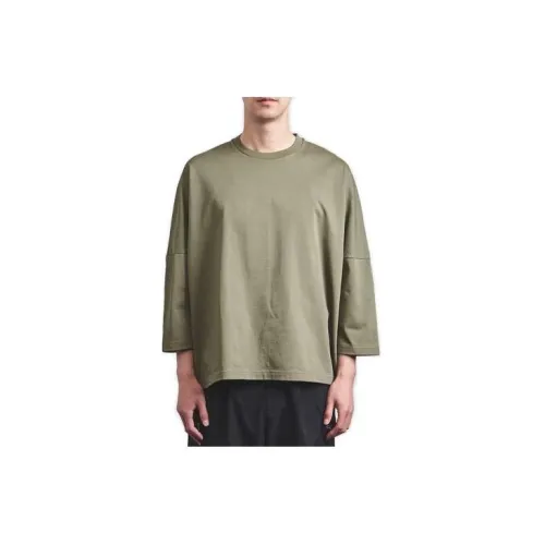 UNITED ARROWS T-Shirts Men Army Green