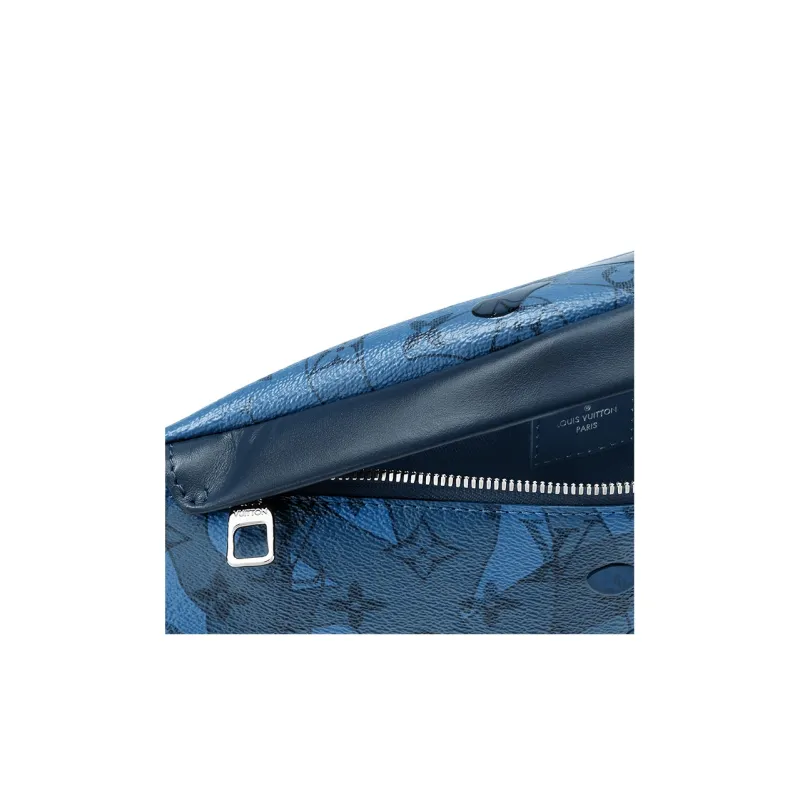 LOUIS VUITTON Discovery Bumbag Abyss Blue-4