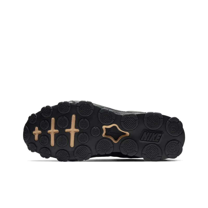 Nike Reax 8 Tr Black Metallic Gold-5