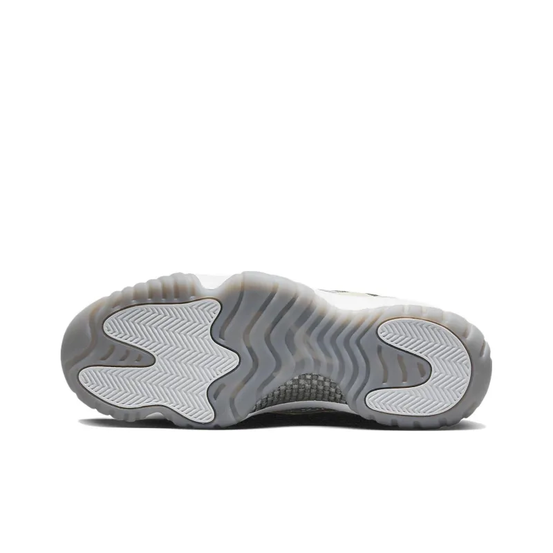Jordan 11 Retro Low Ie Light Orewood Brown-5