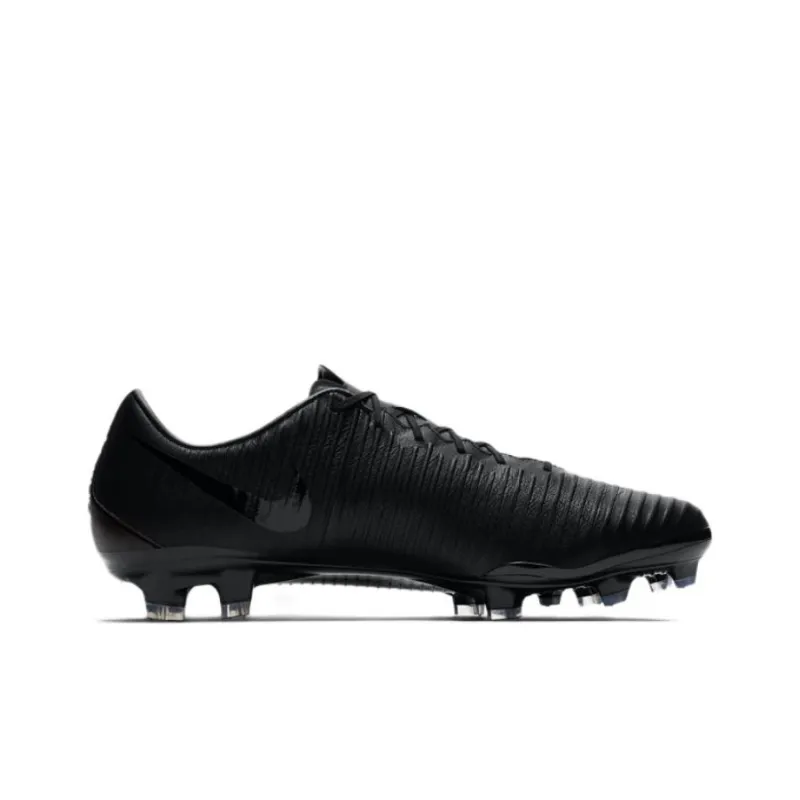 Nike FG Rubber Long Studs Natural Ground Cushioning, Slip Resistant, And Abrasion Resistant Soccer Shoes Men's-1