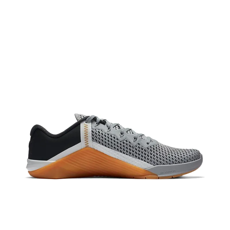 Nike Metcon 6 Smoke Grey Gum-1