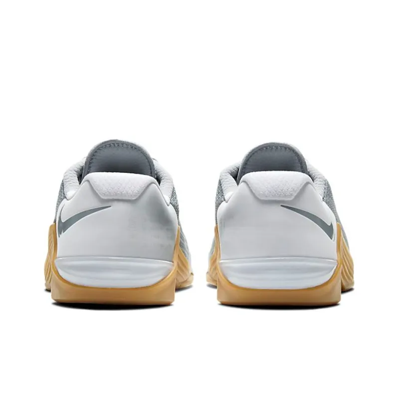 Nike Metcon 5 'Wolf Grey Gum'-4