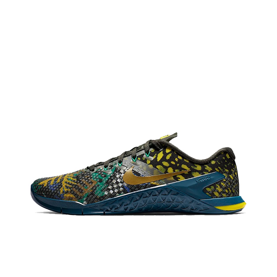 Nike metcon 4 multicolor hotsell