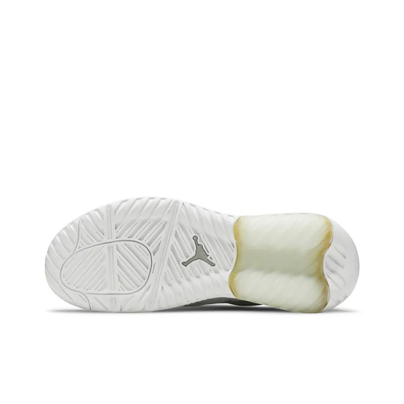 Jordan Max 200 Triple White-4
