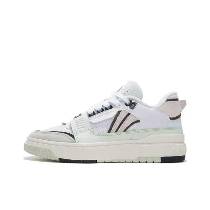 LiNing Rookie Cushioning Anti Slip And Wear Resistant Low Top Vintage Basketball Shoes Women's Light Emerald Green-0