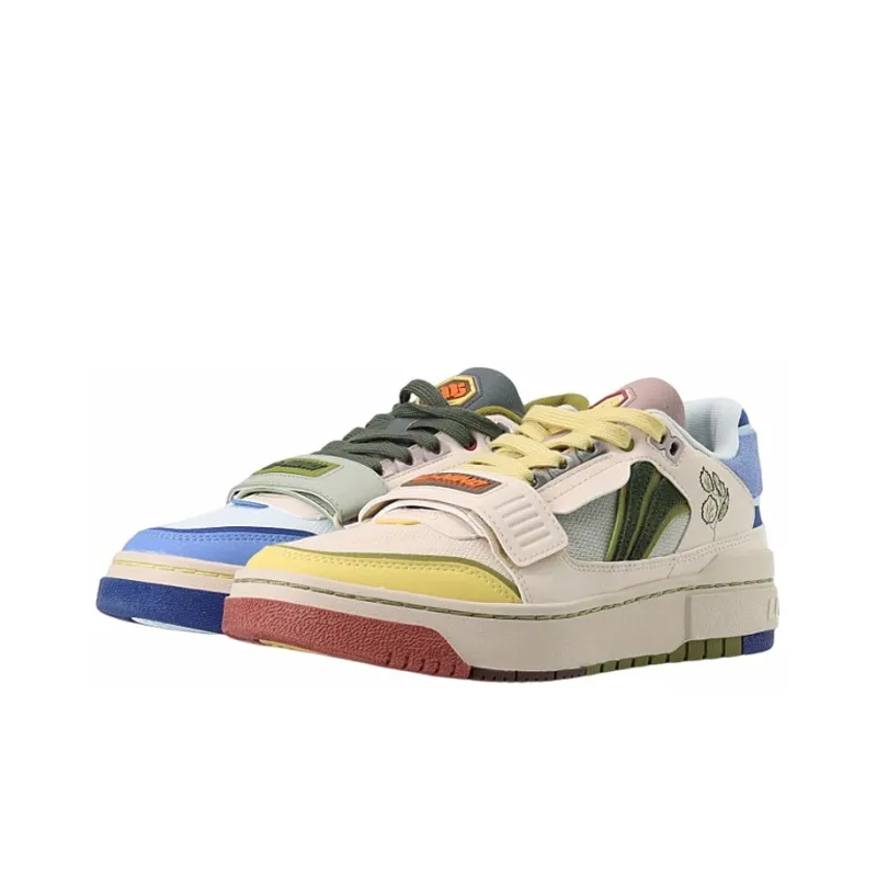 LiNing Anti Slip Wear Resistant Low Top Vintage Basketball Shoes Yellow Green-2
