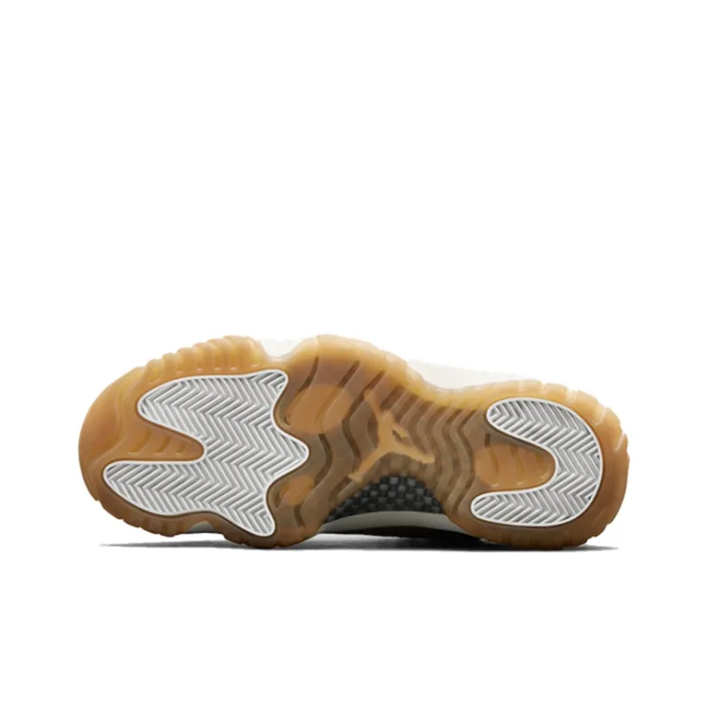 JORDAN 11 Retro Neutral Olive Women's-4