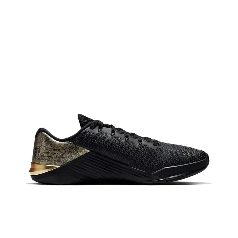 Nike Metcon 5 Medal Strong-1