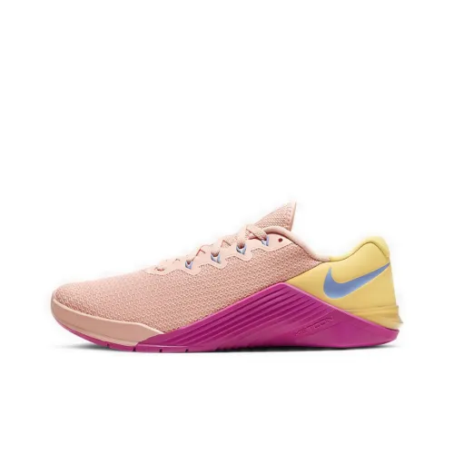 Nike Metcon 5 Washed Coral Women's