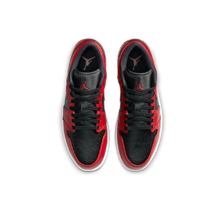 JORDAN 1 Low Reverse Bred-3