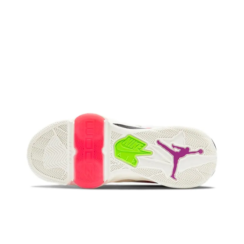 JORDAN Zoom '92 'White Flash Crimson' Women's-5